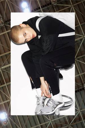 アディダス×マウジースポーツウェア再び、ハイネックスウェットやナップサックなど