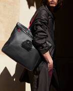 クリスチャン ルブタンの新作メンズバッグ「Cabado」トートバッグとバックパックの2way仕様
