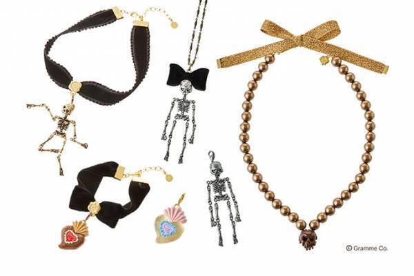 Q-pot.のハロウィンアクセサリー、オバケやスカルをモチーフにしたネックレスやリング