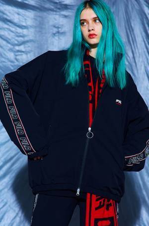 フィラ×モンキータイムが別注スニーカーやスウェット発売、90年代テイストのロゴやシルエット