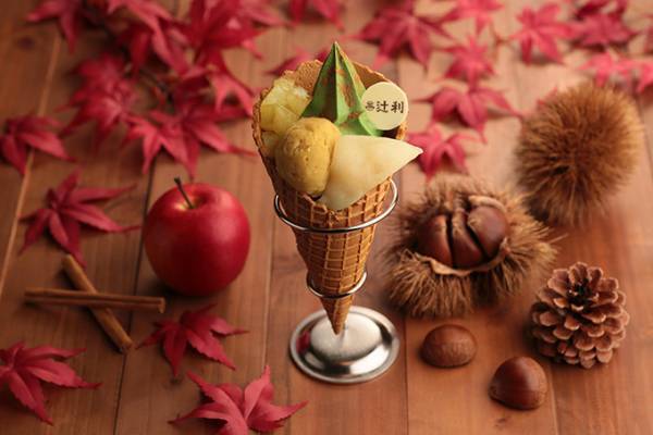 辻利 銀座店の秋限定「辻利ソフト 秋のパルフェ」こだわりの抹茶ソフトに秋味満載