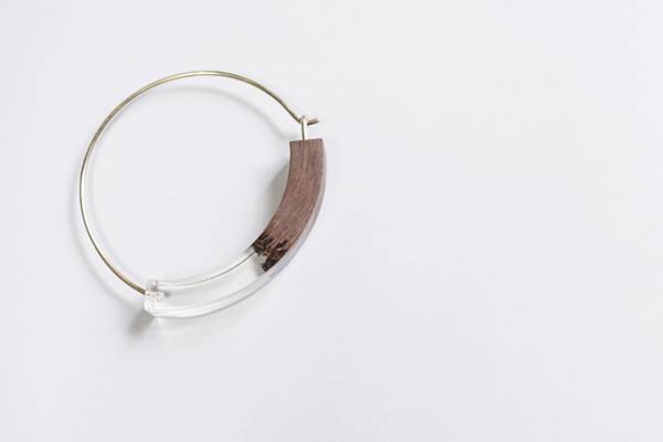 アクセサリーブランド「nooca」限定ショップを丸の内で、イチョウや花を透明の樹脂に閉じ込めたピアス