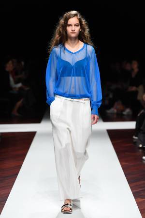 サポートサーフェス 2018年春夏コレクション - 軽やかな布が作り出す立体感、色気宿るエレガンス