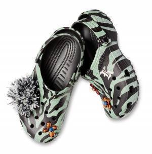 クロックス×クリストファー ケイン「タイガー クロッグ」タイガー柄にファーを配したモードなクロックス