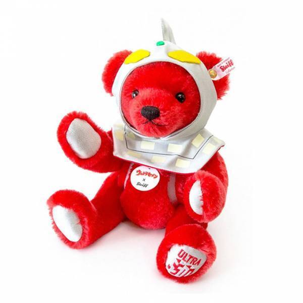 シュタイフ×『ウルトラセブン』のテディベア、真っ赤なモヘアにシルバーの刺繍 - 日本限定1,500体