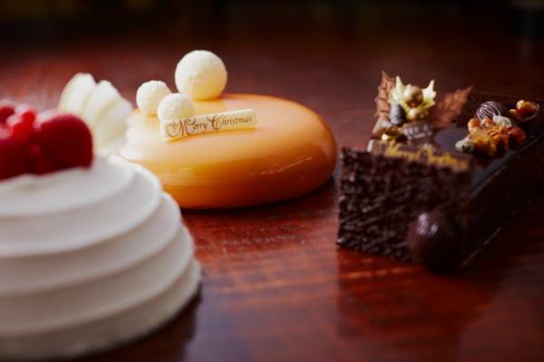 ハイアット リージェンシー 京都のクリスマスケーキ&ベーカリー、苺のショートケーキや胡桃チョコケーキ