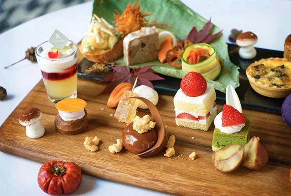 セント レジス ホテル 大阪「秋のオーダーメイドデザートブッフェ」注文を受けてから作るスイーツ20種