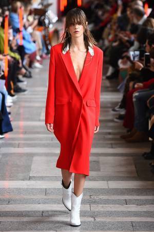 イーチ × アザー 2018年春夏コレクション - 無秩序な集合体は不気味さをはらむパラダイス