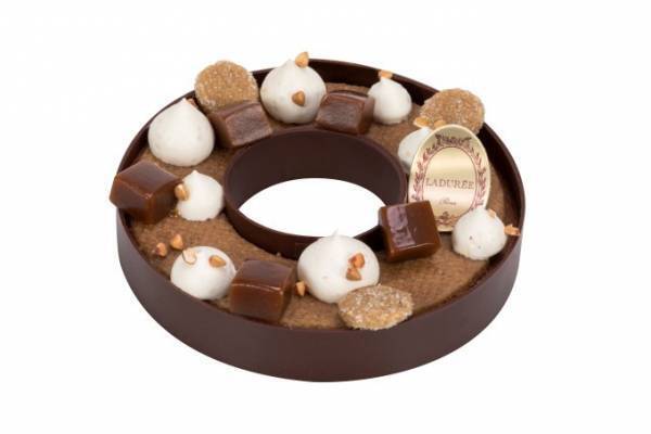 ラデュレ、秋の新作スイーツ - そばの実×チョコ×キャラメルがハーモニーを奏でるリング型ケーキ