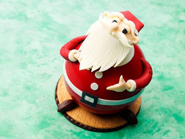 ザ・プリンス パークタワー東京＆東京プリンスホテルのクリスマスケーキ、サンタやツリーをイメージ