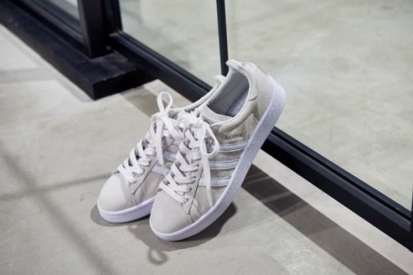 アディダス オリジナルス×メゾン ド リーファー共同開発のスニーカー「キャンパス メゾン」発売