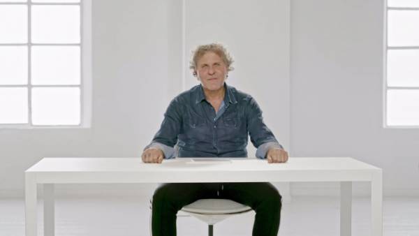 ディーゼル、CEO(Chair Executive Officer)募集 - 最重要ポジションに、ユニークに座る