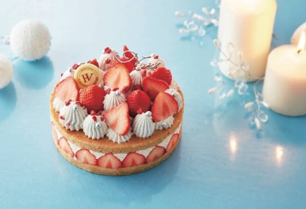 銀座三越のクリスマス、ケーキやイルミネーション、ユニークなショッピングバッグが登場