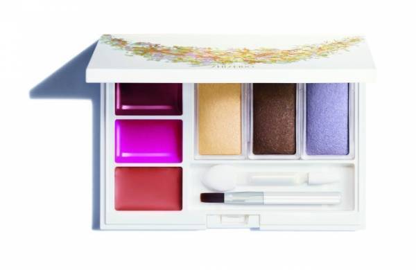 SHISEIDOのクリスマス限定コスメ - “光”を演出するリップ&アイカラーのパレットなど
