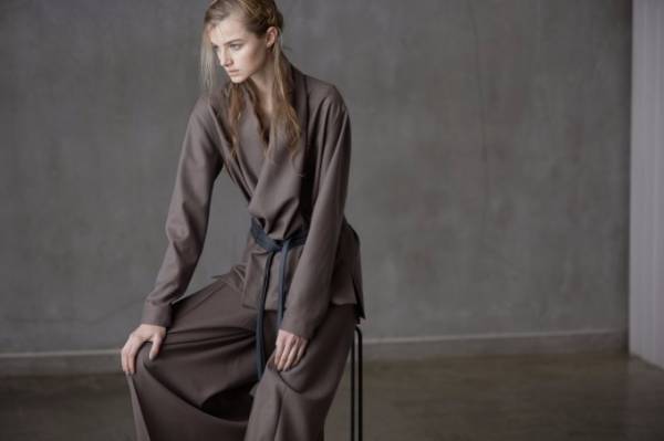 ディウカの秋冬注目アイテム - 優雅なドレープ&シルエットのウールカシミヤコートなど