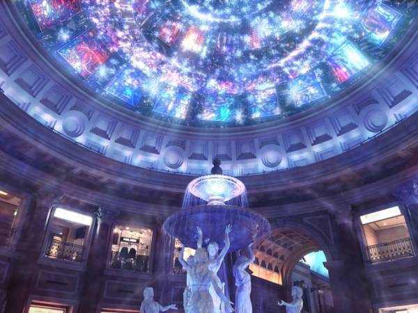 ヴィーナスフォートのクリスマスイルミネーション、ネイキッド演出の幻想的な光