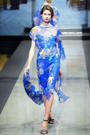 ユキ トリヰ インターナショナル 2018年春夏コレクション - 心弾む花々の明るい輝き