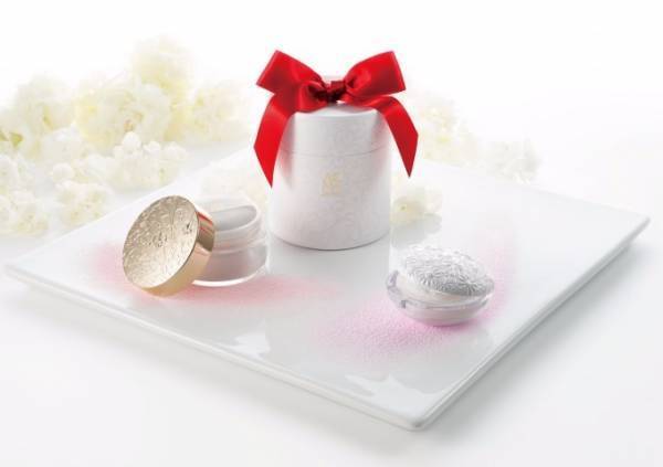 コスメデコルテからフェイスパウダーのコフレ - 限定デザインの本品とコンパクトの限定色をセットに