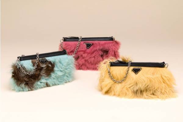 プラダの新作ファーアイテム紹介 - 阪急うめだ本店の限定ストアで一部先行販売