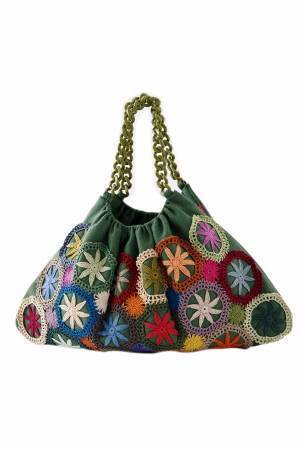 「東京国際キルトフェスティバル」東京ドームで、“はらぺこあおむし”や“若草物語”の世界をキルトで表現