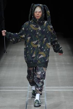 ナード ユニット18年春夏コレクション 第二次世界大戦の軍服を現代に オリジナルカモ柄を製作 17年10月23日 ウーマンエキサイト 1 2
