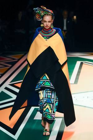 トクコ・プレミエヴォル 2018春夏コレクション - アフリカの自然を感じるエネルギッシュな世界