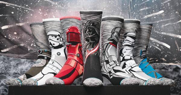 スター・ウォーズの靴下、ダース・ベイダーやR2-D2など全13種類が米ソックス スタンスから