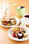 サラベス東京店「アフタヌーンティーセット」ケーキやスコーンなどが演出する楽しいティータイム
