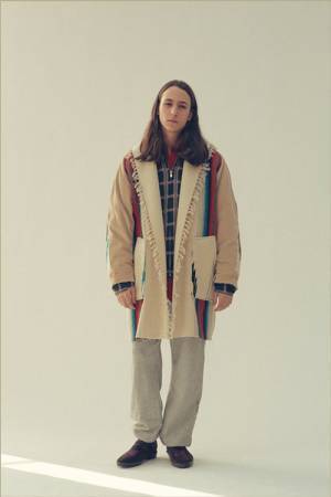 ニードルズの新作アウター、オルテガ社のチマヨを使用したジャケットとコート