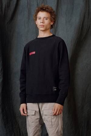 ラグ ボーン スター ウォーズ 現代版ジェダイの着る服 を表現したニットやボンバージャケット 17年11月11日 ウーマンエキサイト 1 2