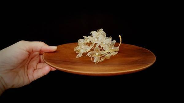 ジュエリー展示販売会「ニュー ジュエリー 2017」カラフルな天然石リングやレザー花アクセ