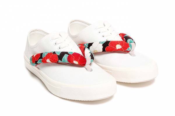 「ホールラブキョウト」の“鼻緒シューズ”、色鮮やかな鼻緒とムーンスター製スニーカーが融合