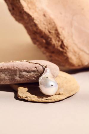 チャンルー初、14Kゴールドとダイヤの「ハイライン」大粒淡水パールのネックレス登場