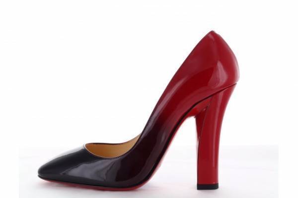クリスチャン ルブタンが名古屋三越栄店にウィメンズ・メンズ複合の新店、赤と黒の限定ヒールも