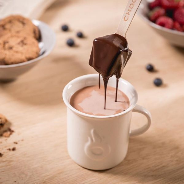 自宅で簡単ホットチョコレート「ショコレ」濃厚なベルギー産ガナッシュをミルクに溶かして