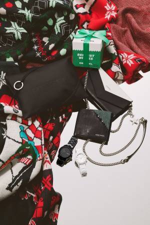 ディーゼルから、クリスマスギフトに最適なメンズシューズやデニム素材の2WAYバッグ