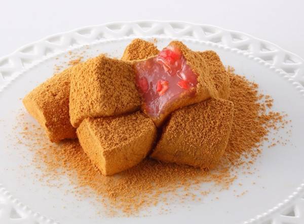 「口福堂」「柿次郎」の新作"いちご入り"わらび餅、もっちり食感といちごの華やかな香り