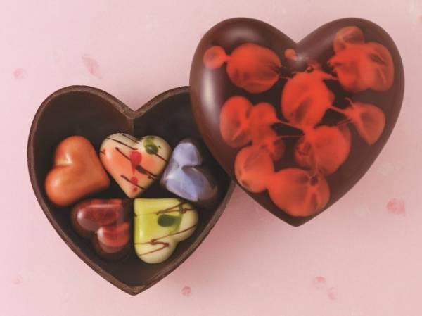 岡田美術館「喜多川歌麿の美人画」モチーフのショコラ、トリュフや松茸香る贅沢なフレーバーで