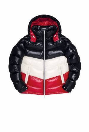 キス×モンクレール 2017秋冬、トリコロールジャケットやアシックスコラボのスニーカー