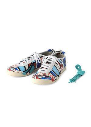 ツモリチサト×オニツカタイガーのスニーカー - ニュージーランドの守り神を鮮やかなグラフィックに