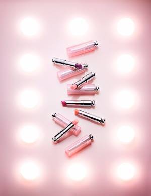 「ディオール アディクト リップ グロウ」3秒に1本売れている人気リップが3つの質感&10色で進化