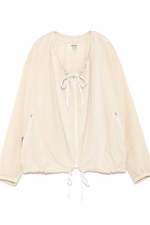 アシックス×エミのコラボスポーツウェア 、フェミニンなデザインのブルゾンやロンパース登場