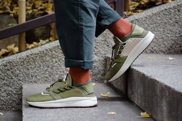 プーマ 日本の伝統技術「刺し子」着想の新スニーカー、サイドに「刺し子」模様を刺繍