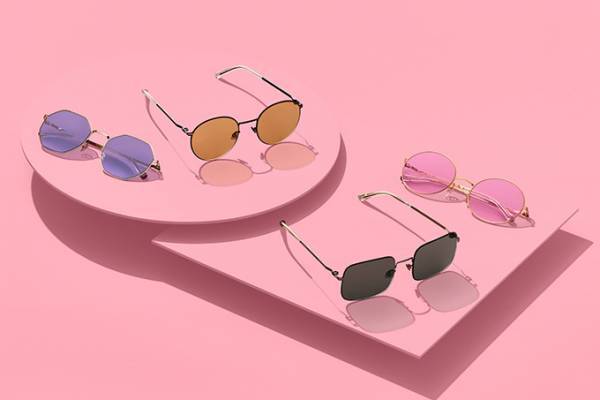 マイキータの新作カラーサングラス、“薄いキャンディーカラー”のピンクやイエローなど