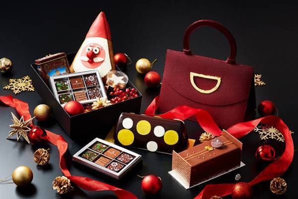 サマンサタバサ×ザ・リッツ・カールトン東京のクリスマススイーツ、バッグ型チョコ＆濃厚チョコケーキ