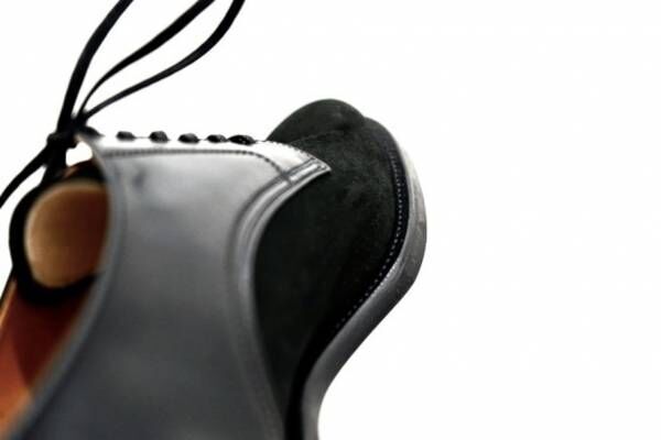 [ミロック]×靴ブランド「メイカーズ」、英国製スエードとイタリア製ベビーカーフを使った1足
