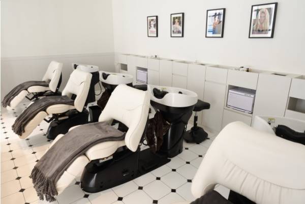 「エル サロン」ファッション誌『ELLE』が手がける世界初の美容室が大阪にオープン