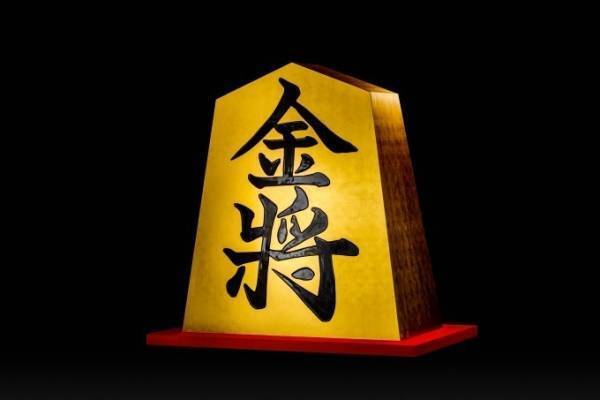 柏髙島屋で「大黄金展」、高さ約2メートル"黄金の金将"展示や純金茶器で味わうお抹茶