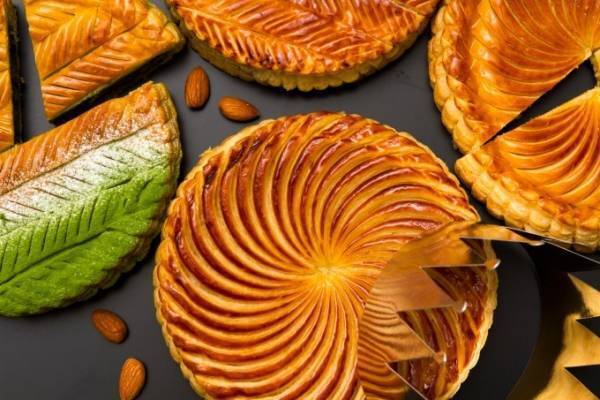 パティスリー・サダハル・アオキ・パリ「ガレット デ ロワ」 新年を祝う仏伝統菓子に抹茶フレーバーも