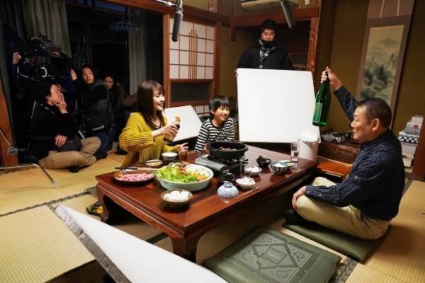 映画『かぞくいろ―RAILWAYS わたしたちの出発―』有村架純が鉄道運転士に